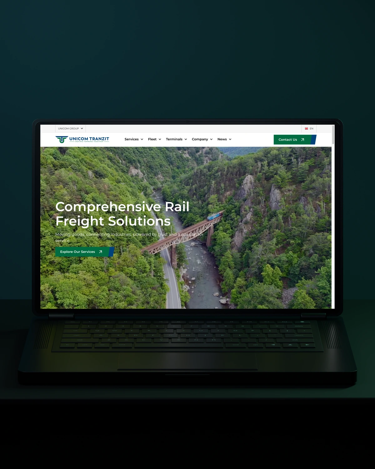 Unicom Tranzit website presented on a laptop